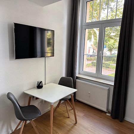 Zentrales Apartment Mit Parkplatz Hockenheim Esterno foto