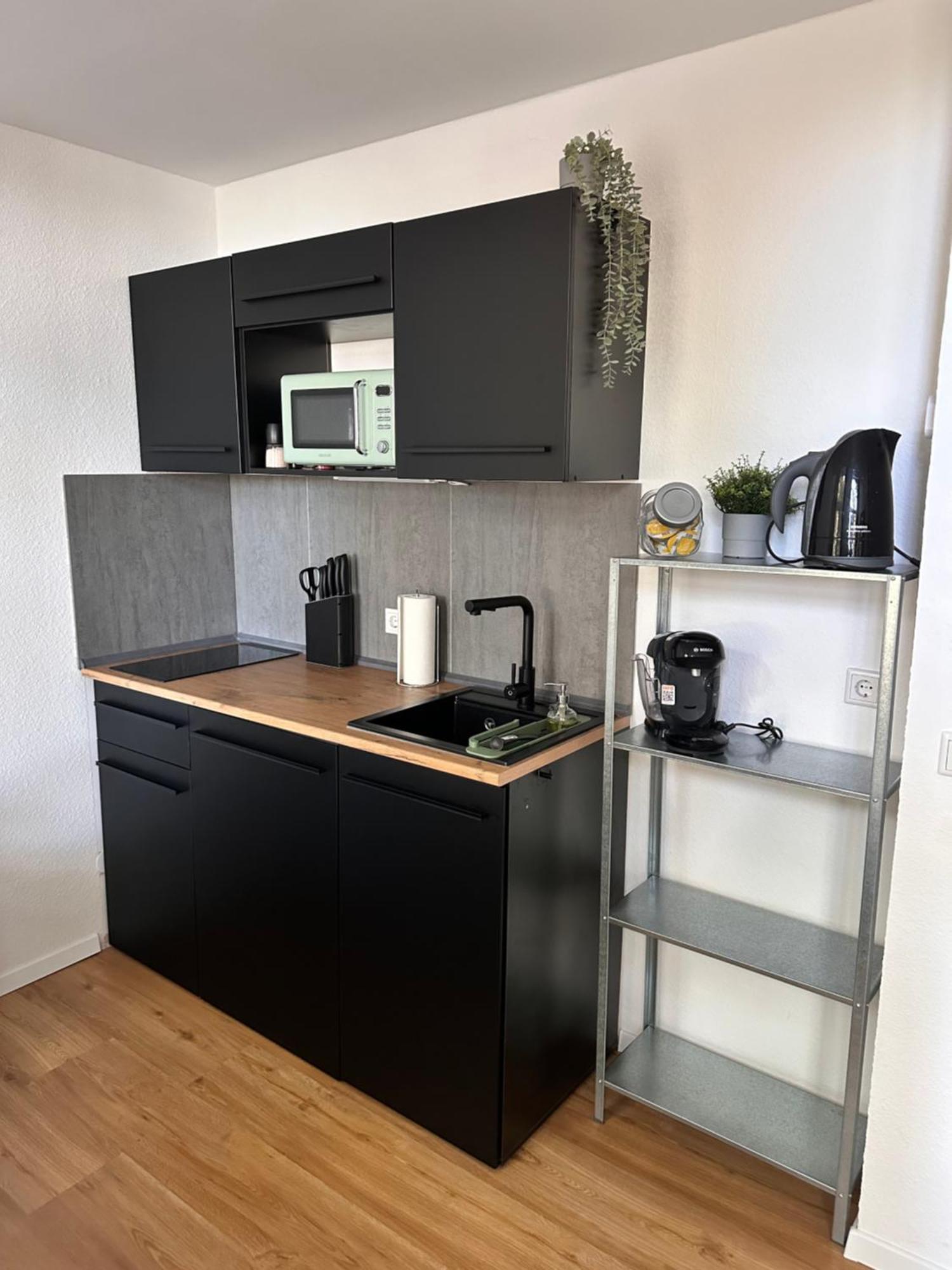 Zentrales Apartment Mit Parkplatz Hockenheim Esterno foto